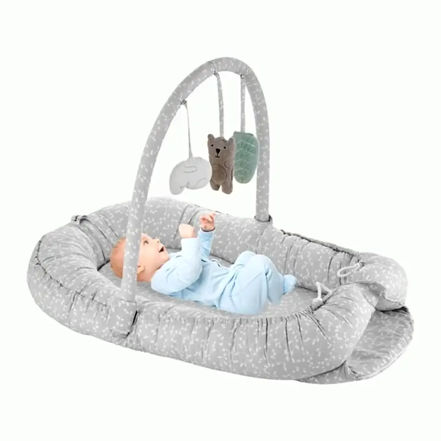 Babyjem Oyuncaklı Çiçekli Anne Yanı Yatağı Gri